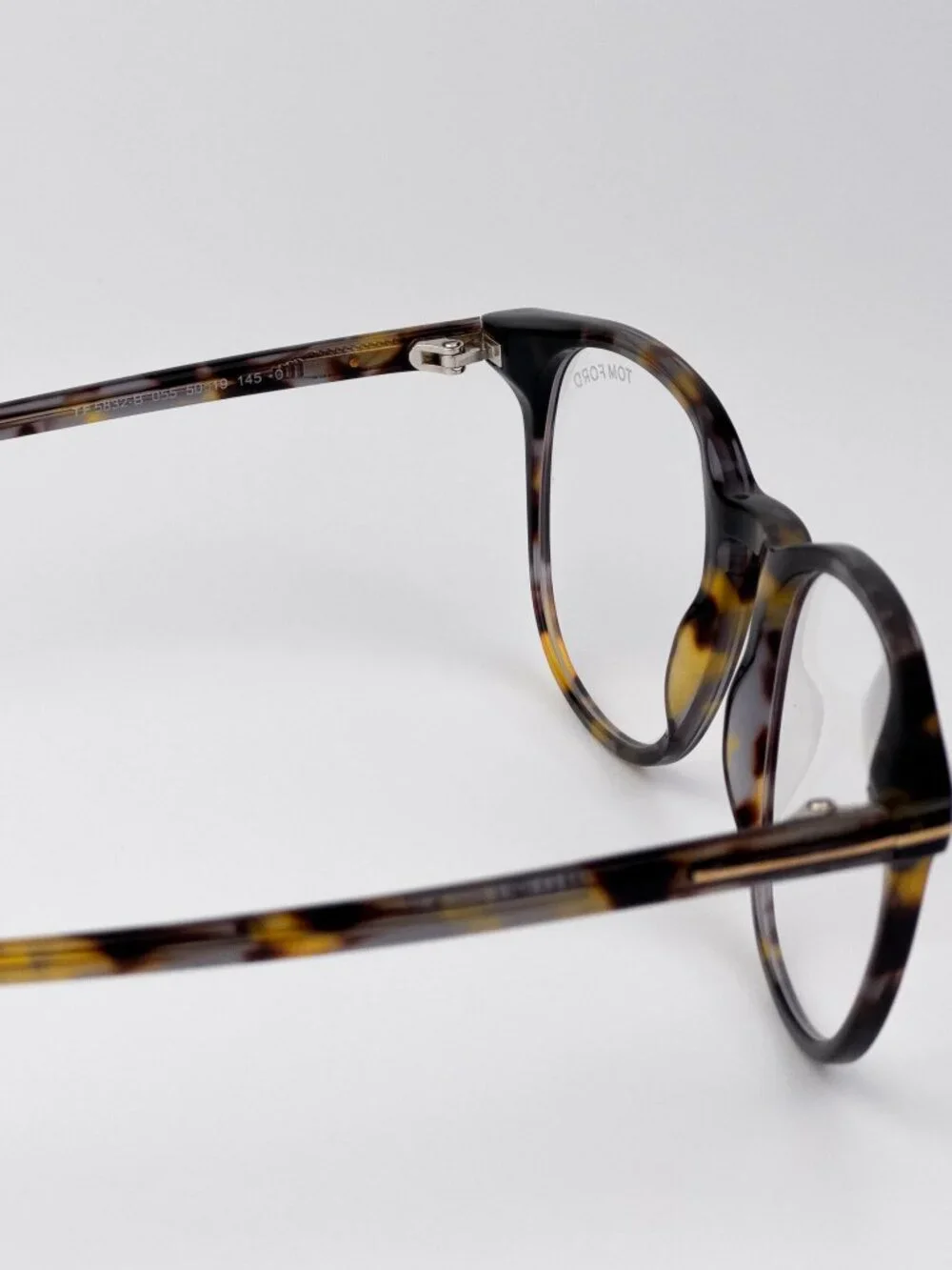 Tom Ford Unisex Eyeglasses Coloured Havana Rounded Square FT5832-B 055